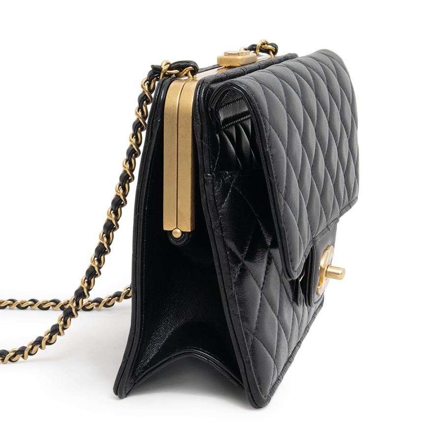 シャネル マトラッセ ラムスキン チェーンショルダーバッグ がま口 ゴールド CHANEL（シャネル） （未使用 展示品）シャネル マトラッセ がま口