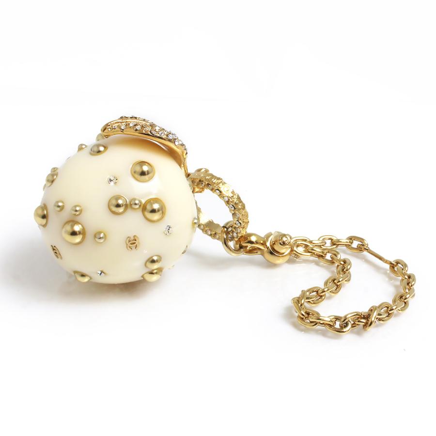 CHANEL（シャネル） （美品）シャネル ココマーク アップル りんご