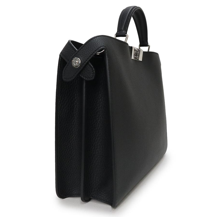 【美品】FENDI ブラック ピーカブー アイシーユーミディアム FENDI（フェンディ） （未使用 展示品）フェンディ ピーカブー IseeU