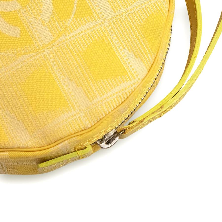 CHANEL (未使用 展示品)シャネル ニュートラベルライン CHANEL (未使用 展示品)シャネル ニュートラベルライン