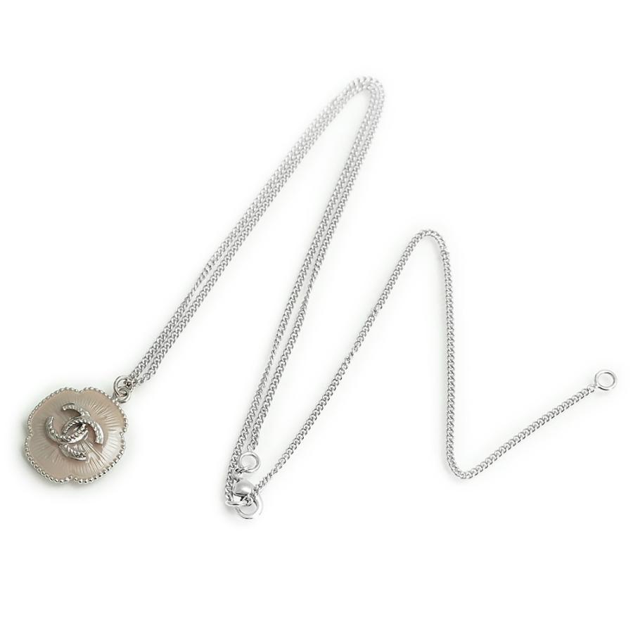 （新品・未使用品）シャネル CHANEL ココマーク 四つ葉 クローバー フラワー  ペンダント ネックレス 二段階調節 ベージュ シルバー A85851 箱付の画像