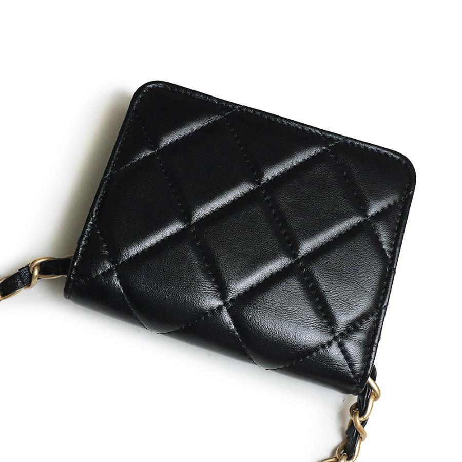CHANEL (未使用 展示品)シャネル マトラッセ ココマーク CHANEL (未使用 展示品)シャネル マトラッセ ココマーク