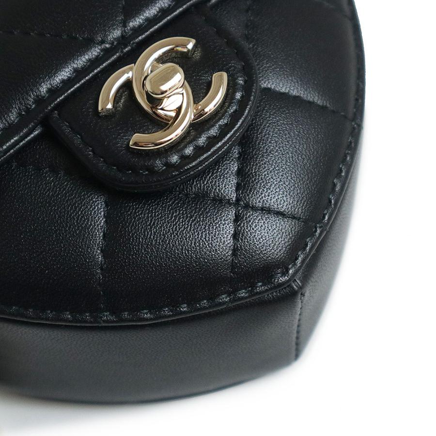 CHANEL (新品・未使用品)シャネル マトラッセ ココマーク CHANEL (新品・未使用品)シャネル マトラッセ ココマーク