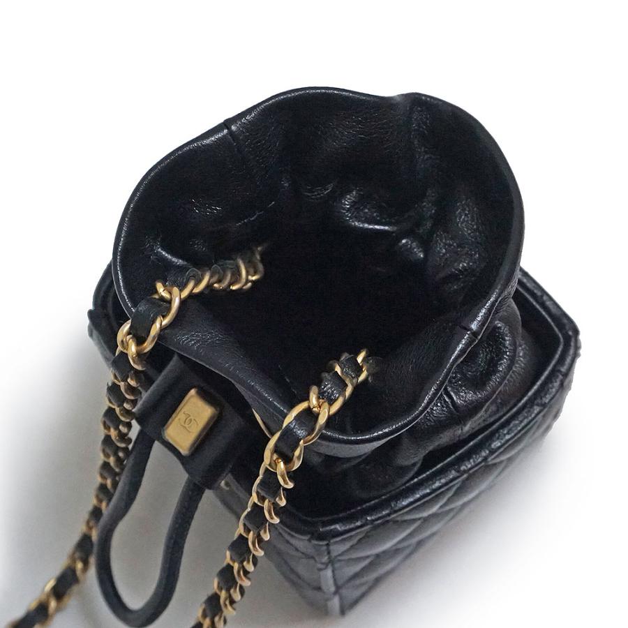 CHANEL (新品・未使用品)シャネル マトラッセ キューブ CHANEL (新品・未使用品)シャネル マトラッセ キューブ