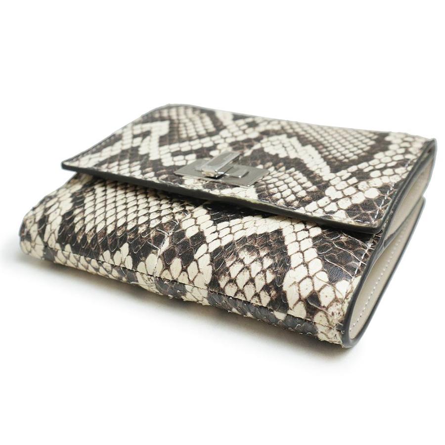 FENDI (新品・未使用品)フェンディ ピーカブー セレリア 二 FENDI (新品・未使用品)フェンディ ピーカブー セレリア 二