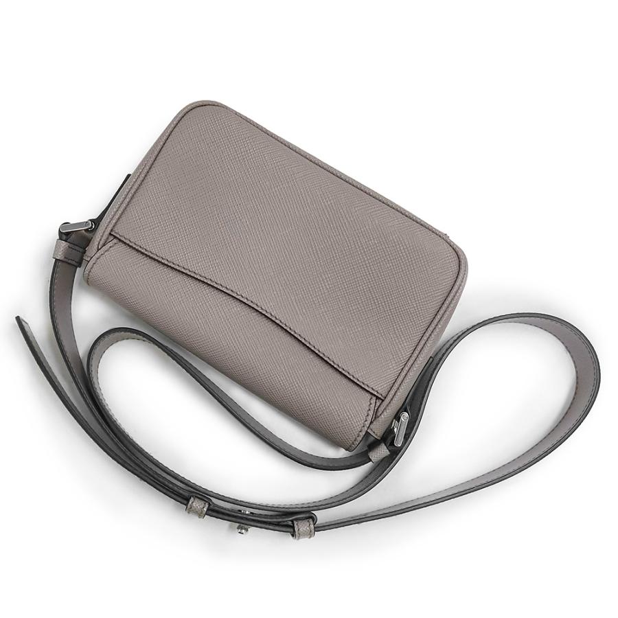 PRADA (未使用 展示品)プラダ 三角ロゴ ショルダーバッグ 斜め PRADA (未使用 展示品)プラダ 三角ロゴ ショルダーバッグ 斜め