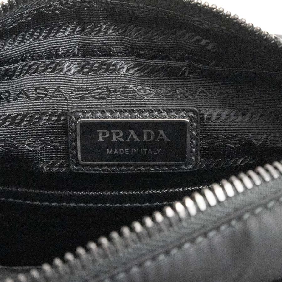 PRADA (新品・未使用品)プラダ Re-Nylon ショルダーバッグ PRADA (新品・未使用品)プラダ Re-Nylon ショルダーバッグ