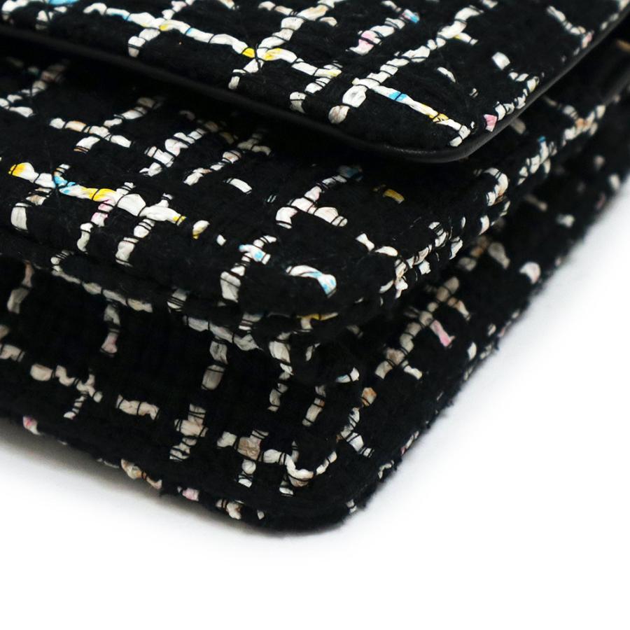 CHANEL (未使用 展示品)シャネル マトラッセ クラシック CHANEL (未使用 展示品)シャネル マトラッセ クラシック