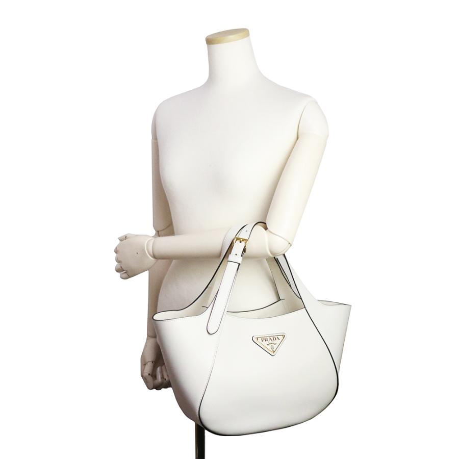 PRADA プラダ ビジネスバッグ トートバッグ レザー ホワイト 白 ロゴ PRADA（プラダ） （新品・未使用品）プラダ ミディアム レザー トート