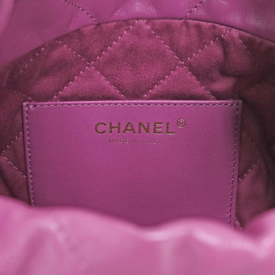 CHANEL （未使用 展示品）シャネル 22 ミニ マトラッセ チェーン