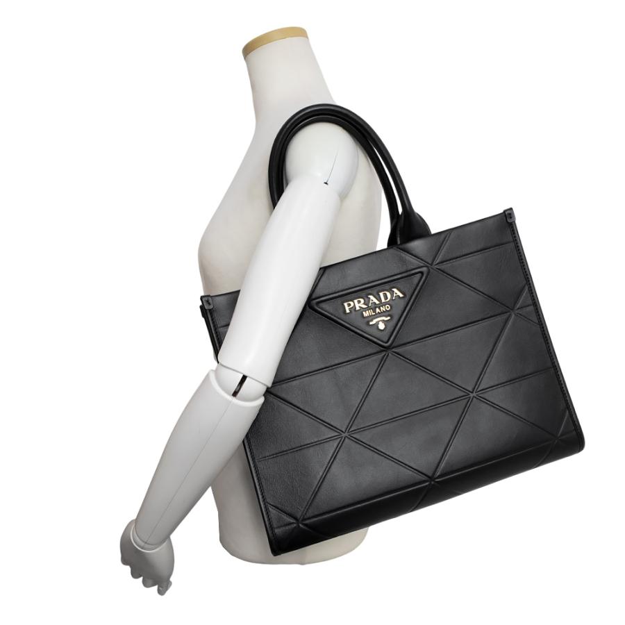 プラダ トートバッグ 肩掛け カットワーク ロゴ入り ポーチ ギャランティカード PRADA（プラダ） （美品）プラダ シンボル トップ ステッチ トート