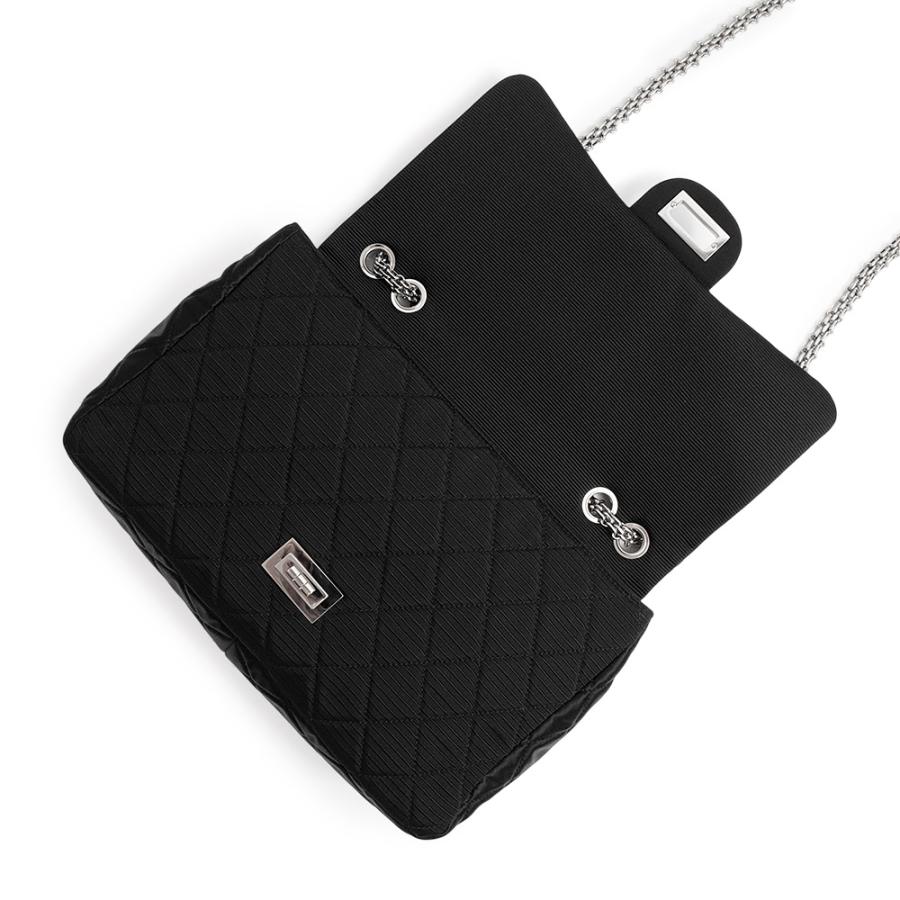 CHANEL シャネル マトラッセ 2way チェーンショルダーバッグ CHANEL（シャネル） （美品）シャネル マトラッセ 2.55 Wチェーン 2Way