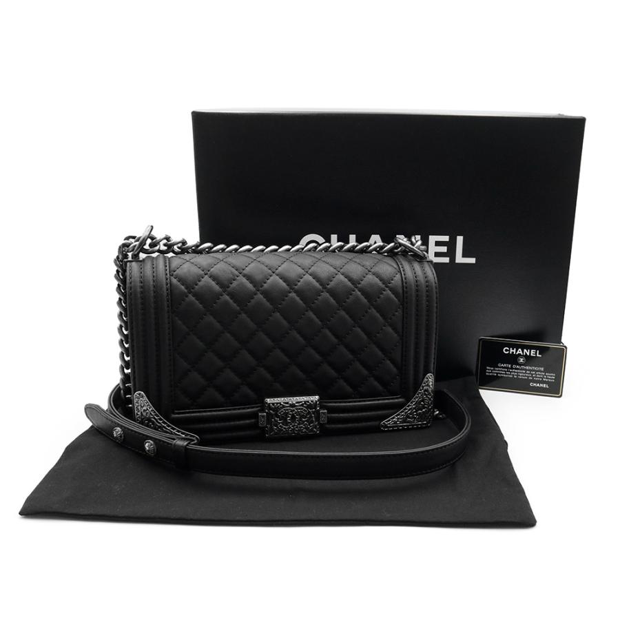 CHANEL （未使用 展示品）シャネル ココマーク マトラッセ ボーイ 