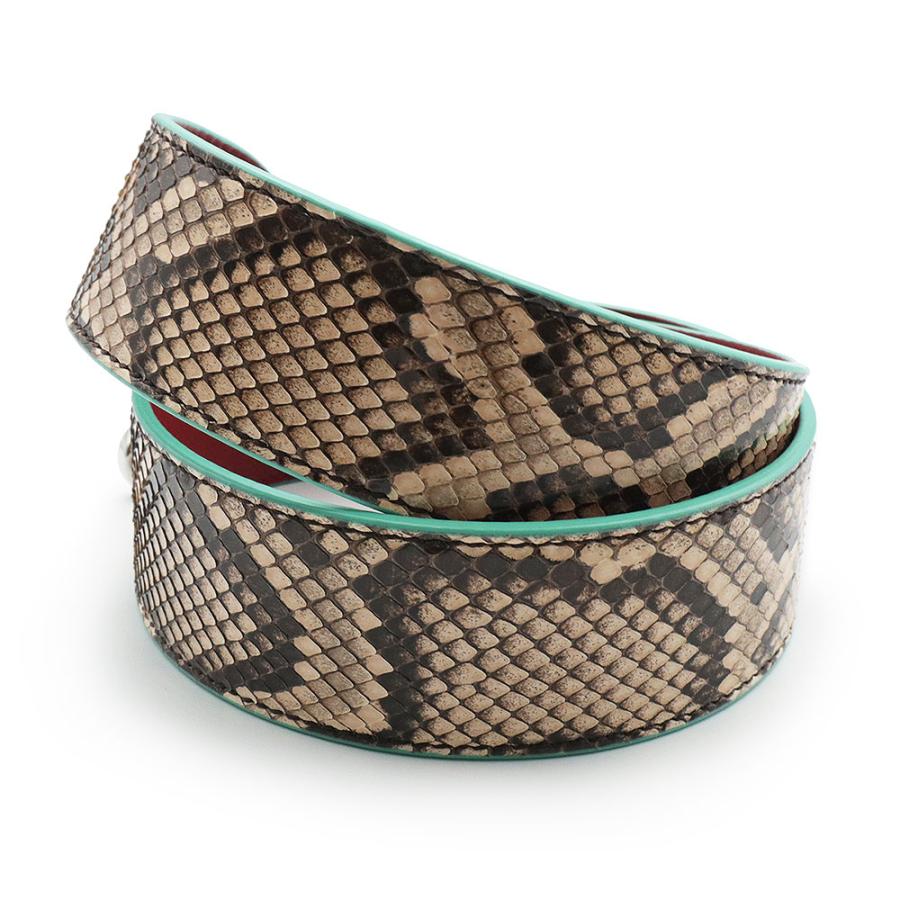 FENDI フェンディ ストラップ お値下げします！ FENDI（フェンディ） （未使用 展示品）フェンディ ストラップ ユー