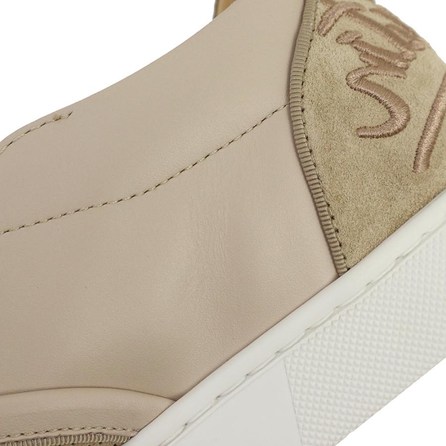 クリスチャン・ルブタン　ベージュフラットシューズ（未使用） Christian Louboutin（クリスチャンルブタン） （未使用保管品