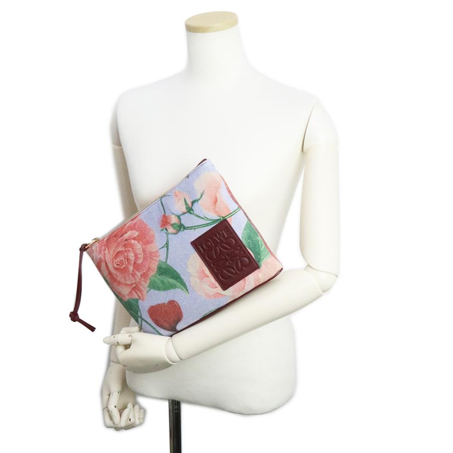 LOEWE（ロエベ） （新品・未使用品）ロエベ ローズ オブロングポーチ