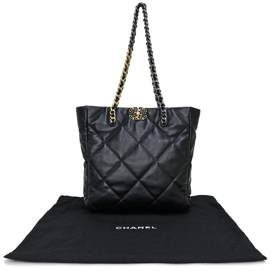 CHANEL ディズヌフ 19 スモール ラムスキン チェーンバッグ CHANEL（シャネル） （未使用 展示品）シャネル CHANEL 19 ナイン