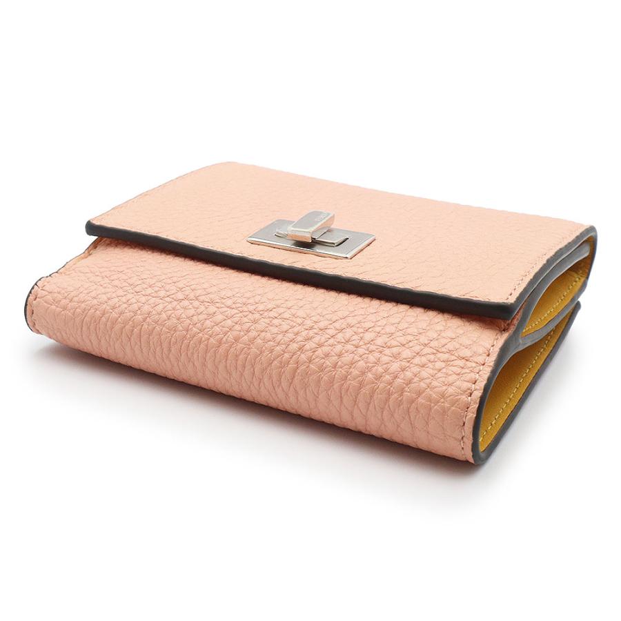 【美品】FENDI 二つ折り財布 ピーカブー セレリア オレンジ FENDI（フェンディ） （新品・未使用品）フェンディ ピーカブー