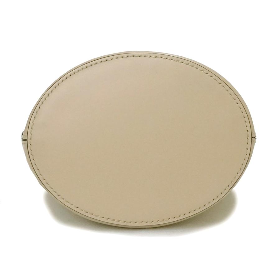 新品☆未使用 フェラガモクッション FERRAGAMO（フェラガモ） （未使用 展示品）サルヴァトーレフェラガモ