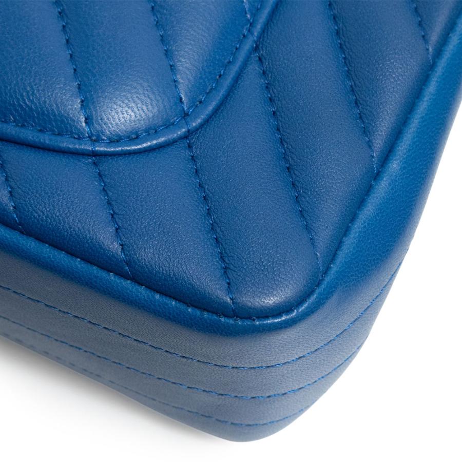 美品 チェーン バッグ CHANEL（シャネル） （美品）シャネル シェブロン Vステッチ ミニ