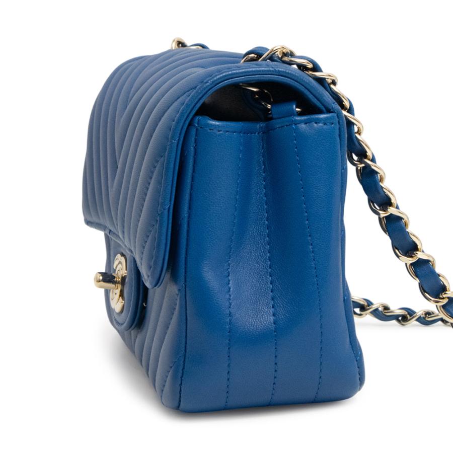 CHANEL（シャネル） （美品）シャネル シェブロン Vステッチ ミニ