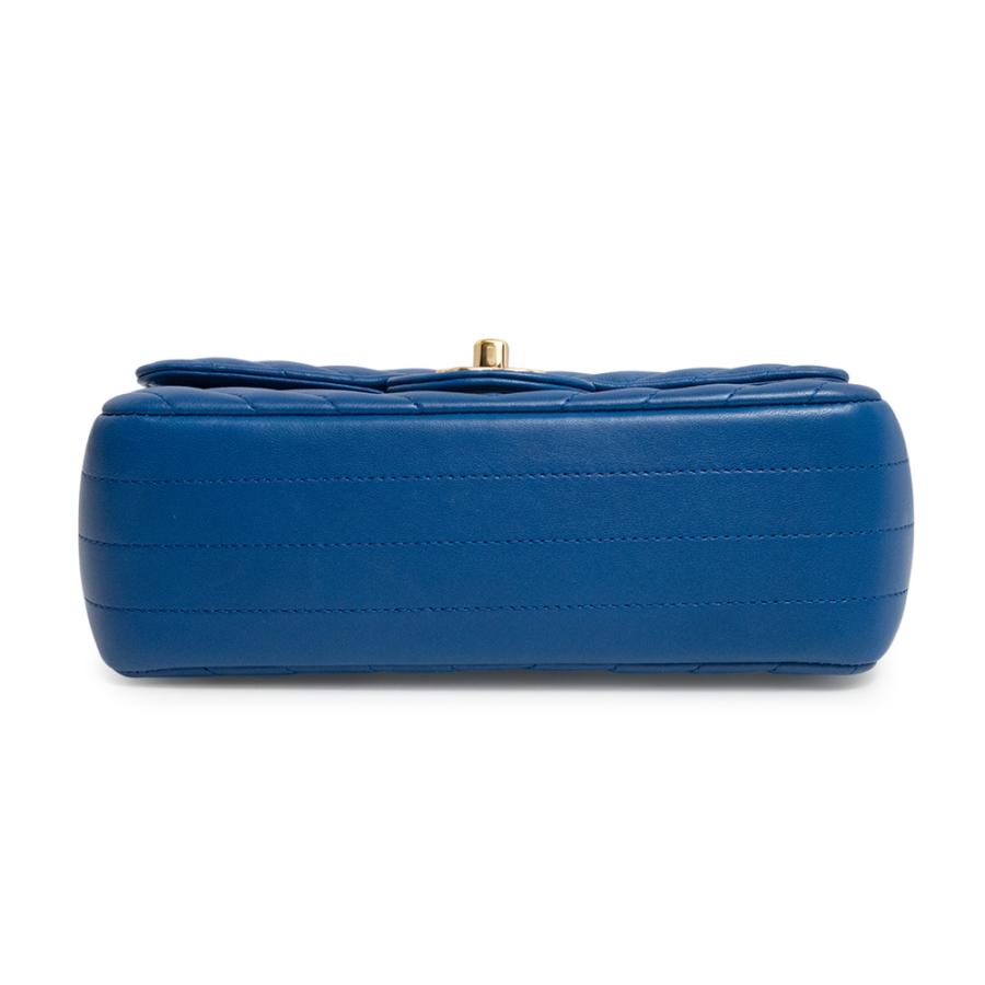 CHANEL（シャネル） （美品）シャネル シェブロン Vステッチ ミニ