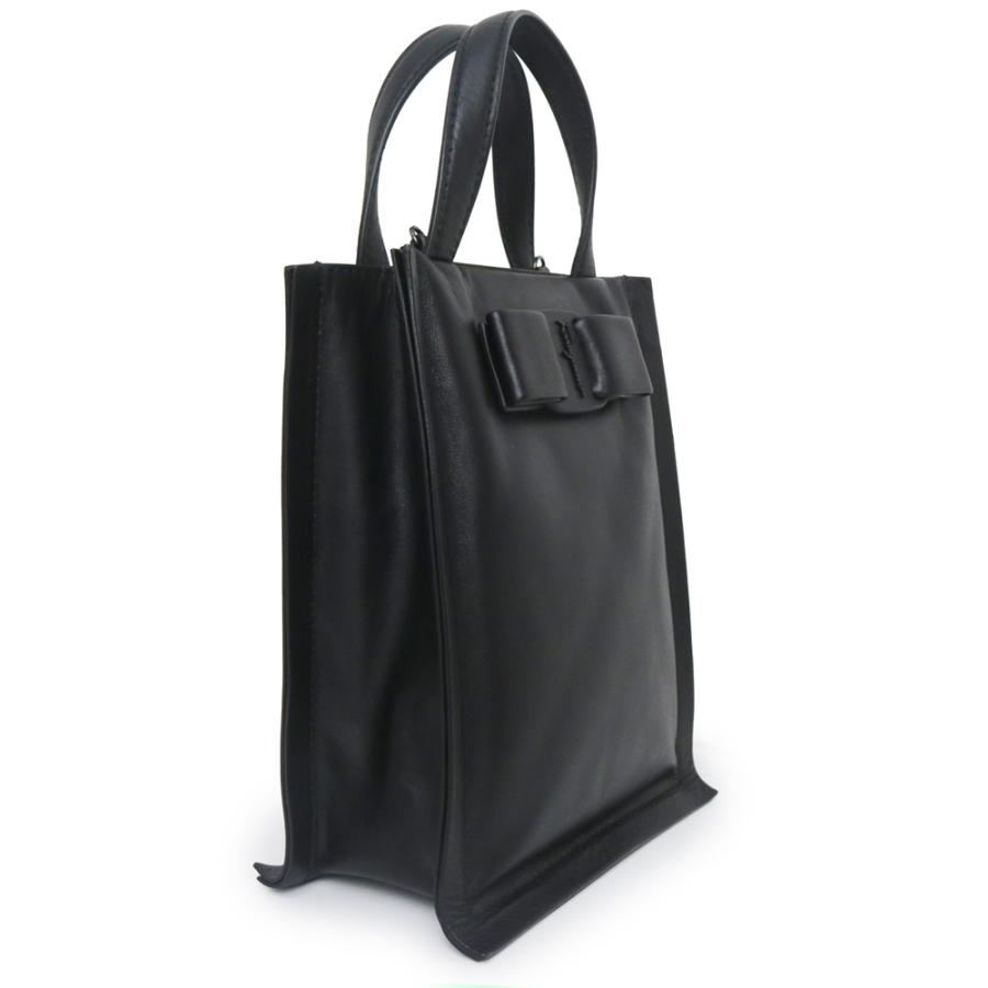 Ferragamo フェラガモ ヴァラリボン レザー ハンドバッグ 黒 美品✨ FERRAGAMO（フェラガモ） （未使用 展示品）サルヴァトーレフェラガモ