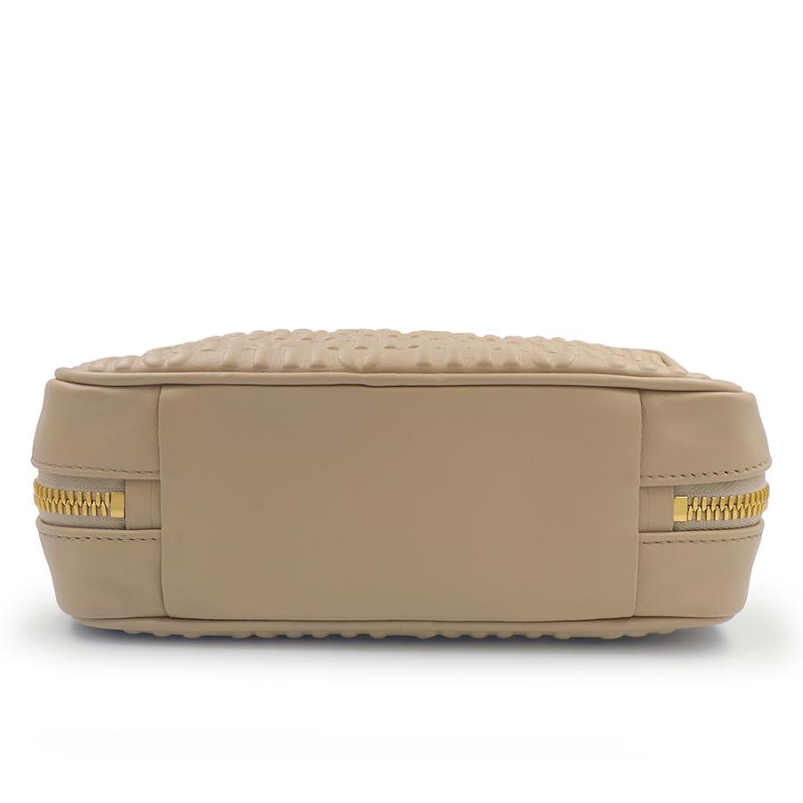 ミュウミュウ エンボス ロゴ チェーン ショルダーバッグ レザー ベージュ ゴールド金具 5BB114 miu miu（未使用　展示品） miu miu（ミュウミュウ） （未使用 展示品）ミュウミュウ エンボス