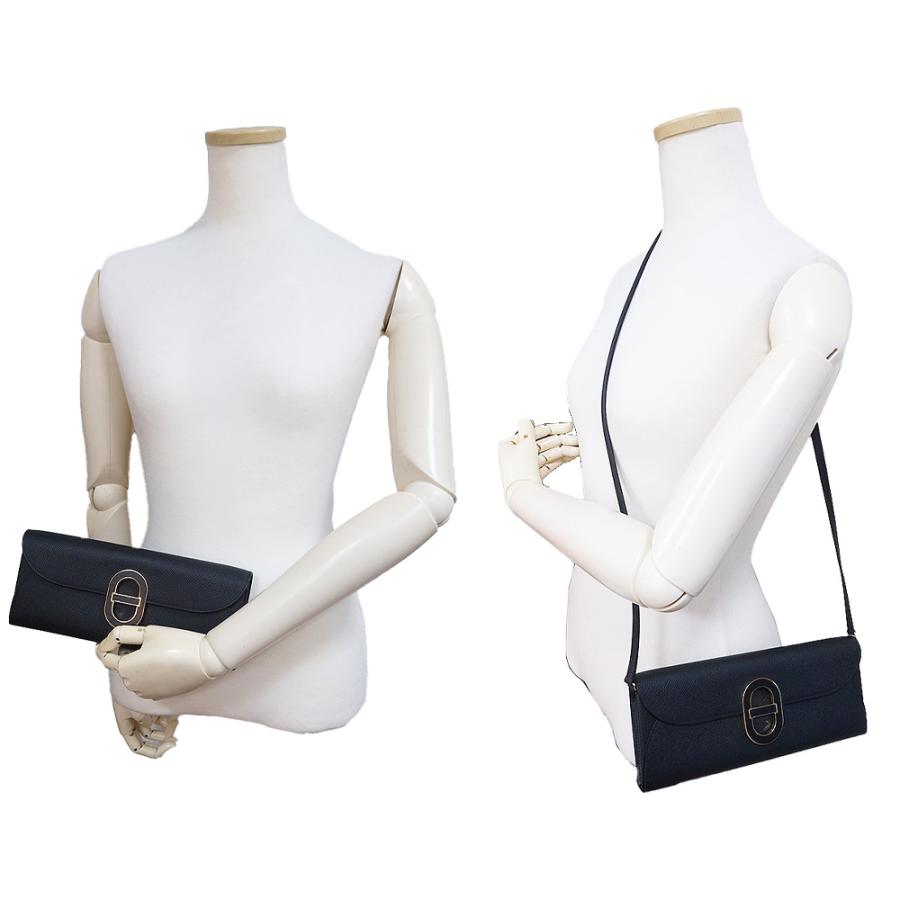 新品未使用　エルメス　シェーヌダンクル　ブローチ　マイヨン ブローチ 《シェーヌ・ダンクル》 - ベージュ | Hermès - エルメス