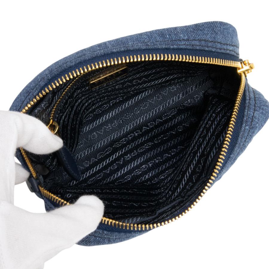 PRADA（プラダ） （未使用 展示品）PRADA 1NA021 三角ロゴプレート