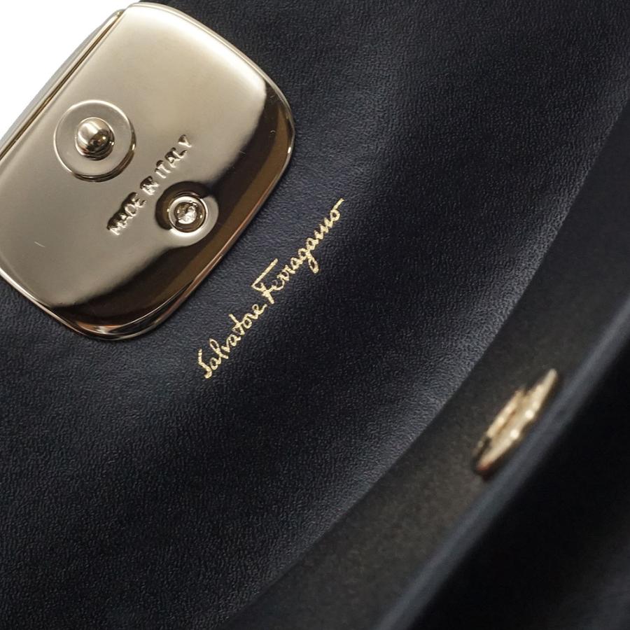 （新品・未使用品）Salvatore Ferragamo サルヴァトーレフェラガモ 22D760 ヴァラ リボン ネロ ブラック カードケース 名刺入れ 定期入れ レザー ゴールド金具の画像