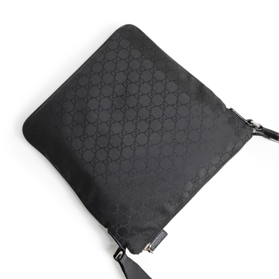 グッチ GGナイロン レザー ショルダーバッグ 斜め掛け ブラック 黒 449184 GUCCI（未使用　展示品） GUCCI（グッチ） （美品）GUCCI 449184 メッセンジャー GGナイロン