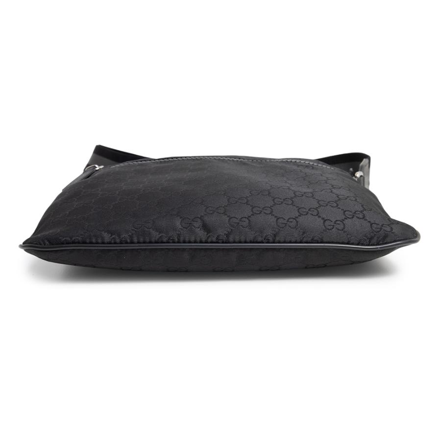 グッチ GGナイロン レザー ショルダーバッグ 斜め掛け ブラック 黒 449184 GUCCI（未使用　展示品） GUCCI（グッチ） （美品）GUCCI 449184 メッセンジャー GGナイロン