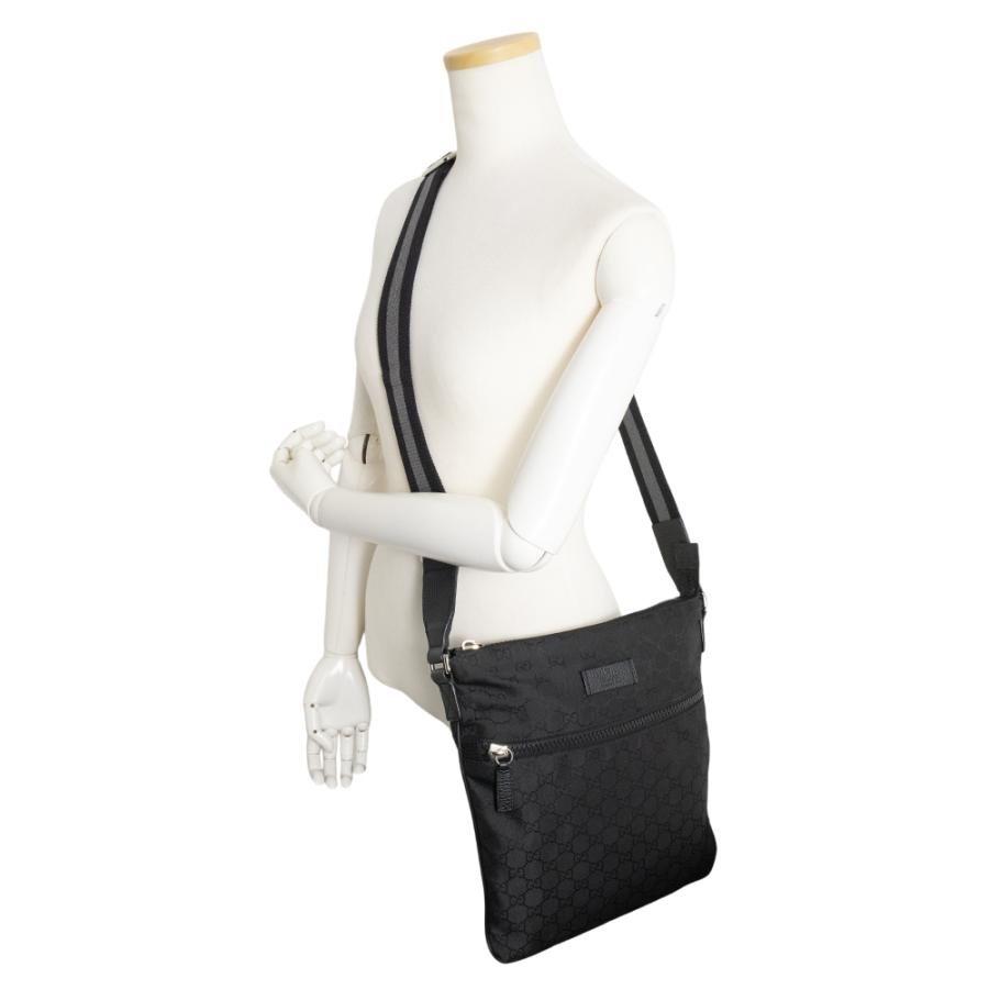 GUCCI（グッチ） （美品）GUCCI 449184 メッセンジャー GGナイロン