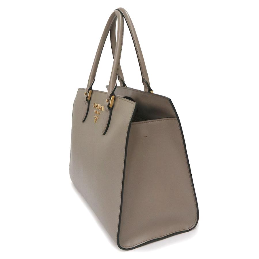 PRADA（プラダ） （未使用 展示品）PRADA 1BA228 サフィアーノ ソフト