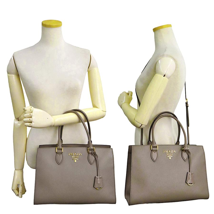 PRADA（プラダ） （未使用 展示品）PRADA 1BA228 サフィアーノ ソフト