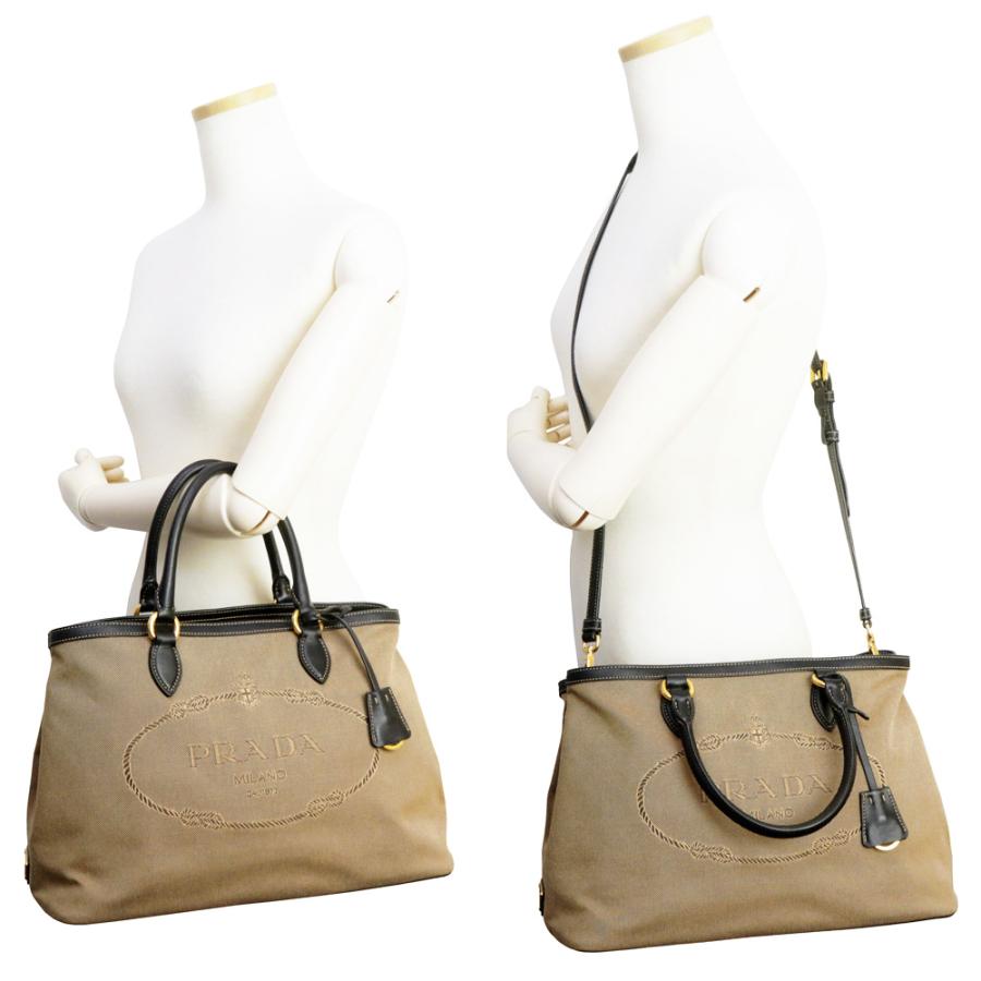 PRADA（プラダ） （美品）PRADA 1BA579 カーフスキン ロゴジャガード