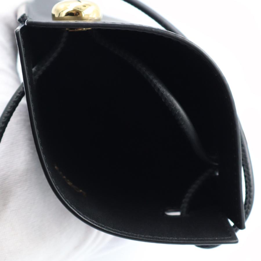 ロエベ LOEWE ペブル ダイスポケット CPBPR12X01 ショルダーバッグ クラシックカーフ ブラック ゴールド金具 レディース【中古】【Aランク】 ロエベ LOEWE ペブル ダイスポケット CPBPR12X01 ショルダーバッグ
