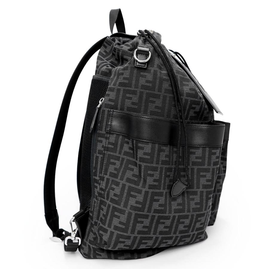 FENDI（フェンディ） （美品）FENDI 7VZ070 ストライク ミディアム 