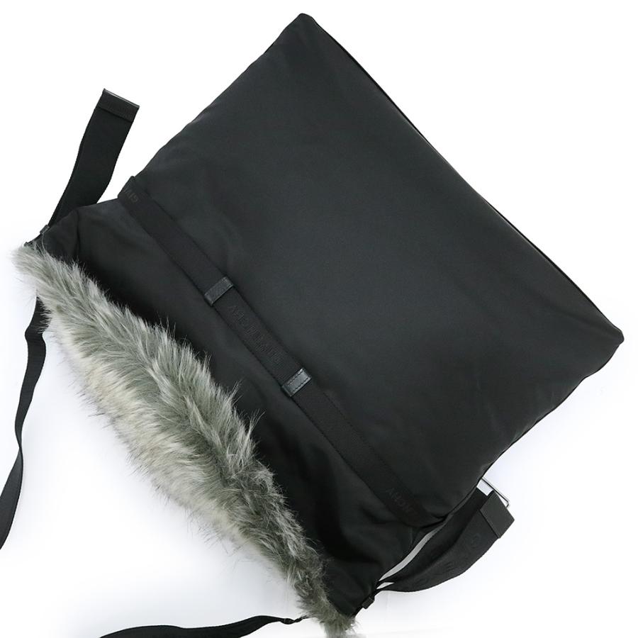 （新品・未使用品）GIVENCHY ジバンシィ BK50CTK1U7001 ヴォワイユー ナイロン フェイクファー ブラック ショルダーバッグ 斜め掛け シルバー金具の画像