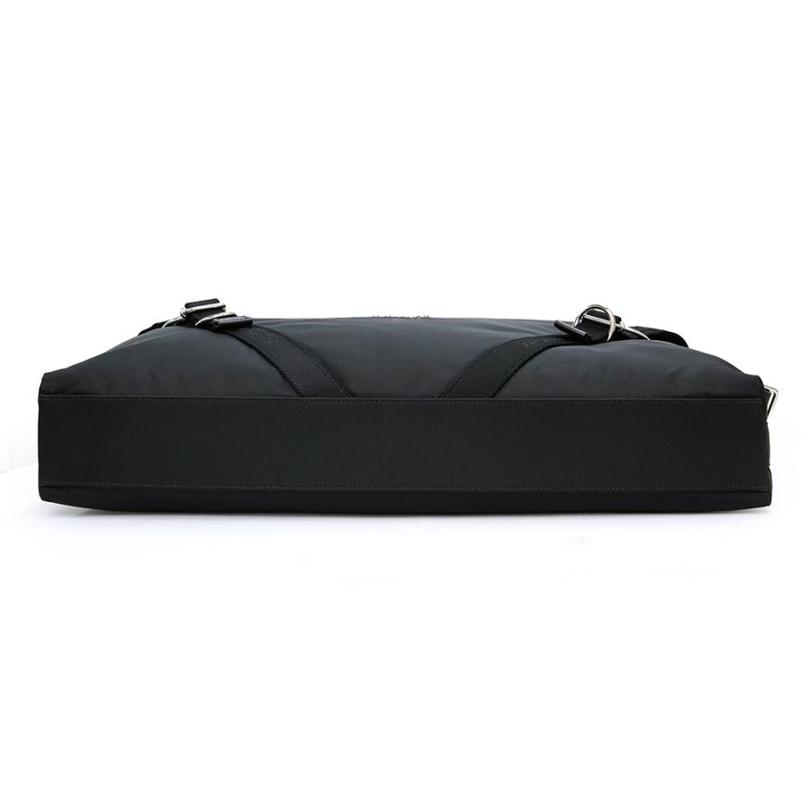 （新品・未使用品）GIVENCHY ジバンシィ BK50CTK1U7001 ヴォワイユー ナイロン フェイクファー ブラック ショルダーバッグ 斜め掛け シルバー金具の画像