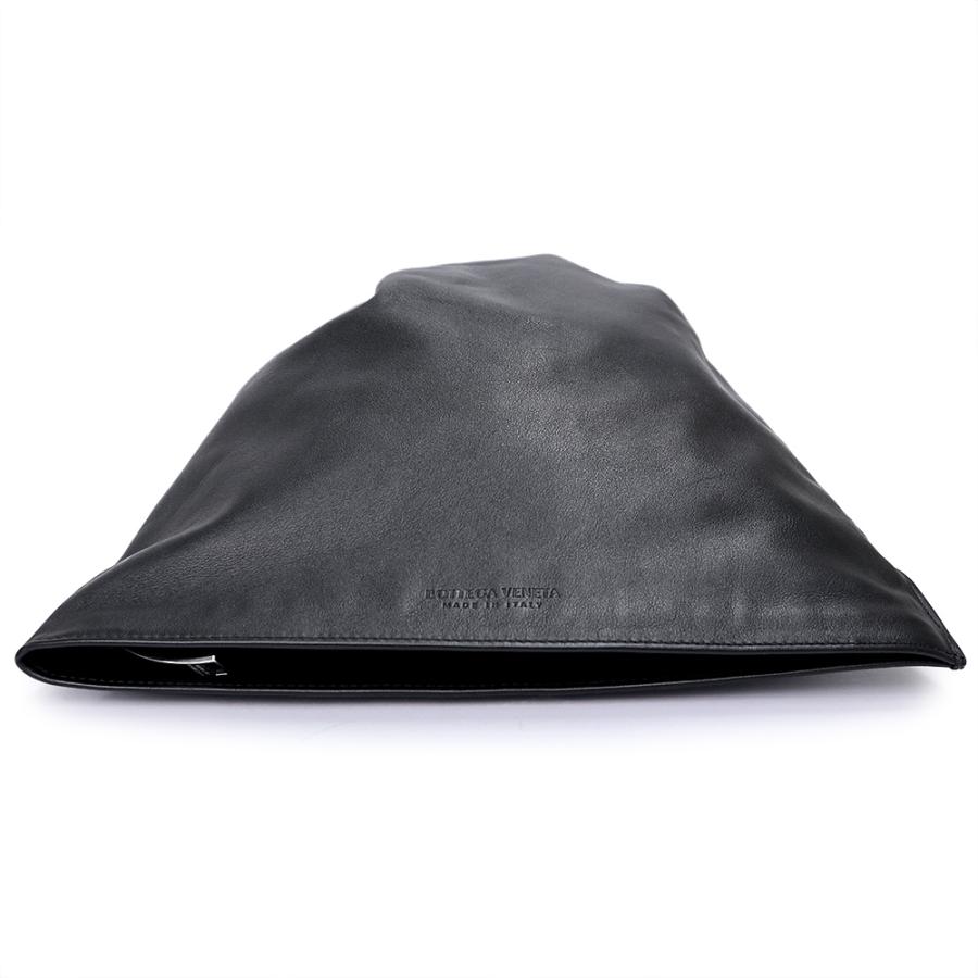ボッテガヴェネタ 607964 ツイスト カーフスキン ブラック クラッチバッグ セカンド レザー シルバー金具 BOTTEGA VENETA（未使用　展示品） BOTTEGA VENETA（ボッテガ・ヴェネタ） （未使用 展示品）BOTTEGA