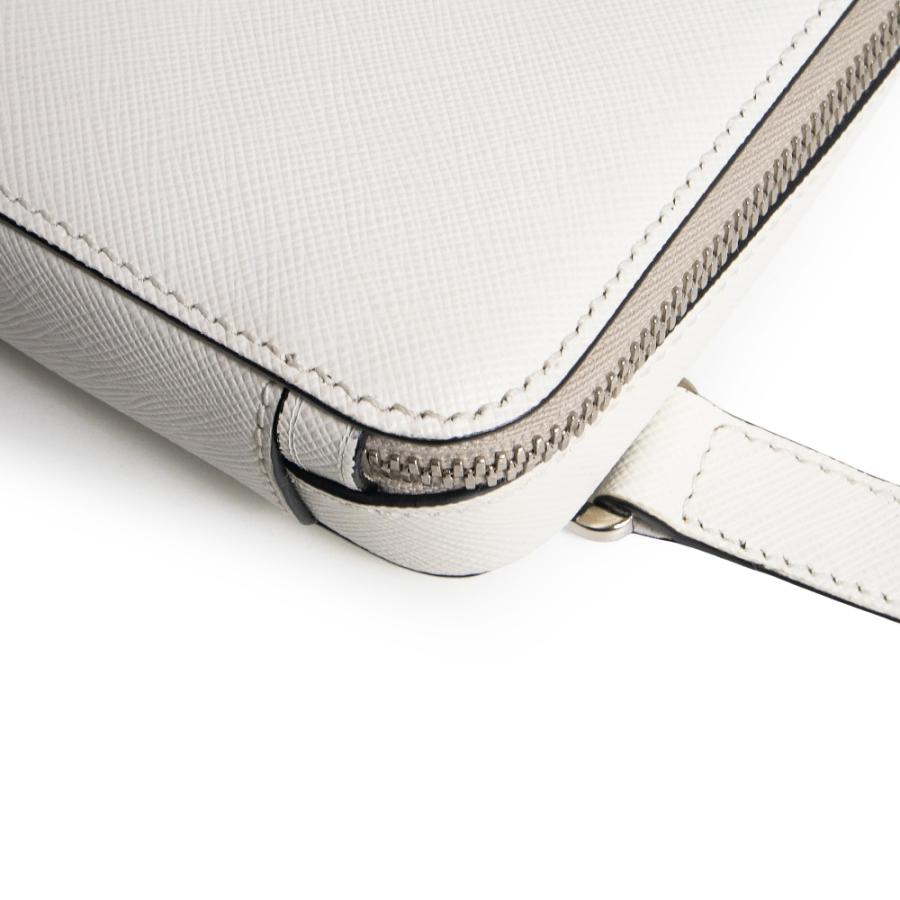 PRADA（プラダ） （未使用 展示品）PRADA 2VZ039 トライアングルロゴ