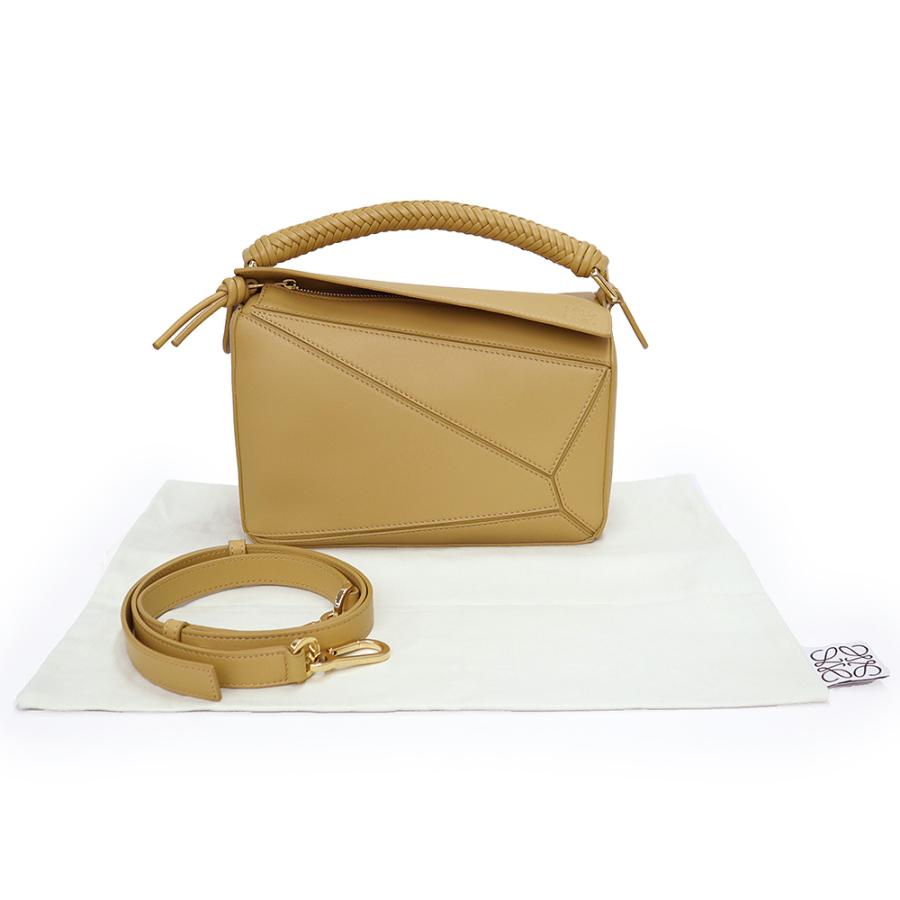 LOEWE（ロエベ） （新品・未使用品）LOEWE A510S21XAE パズルバッグ 