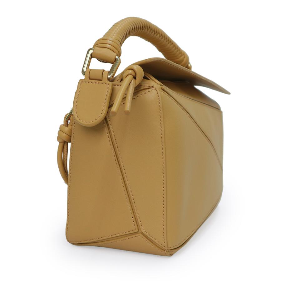LOEWE（ロエベ） （新品・未使用品）LOEWE A510S21XAE パズルバッグ 