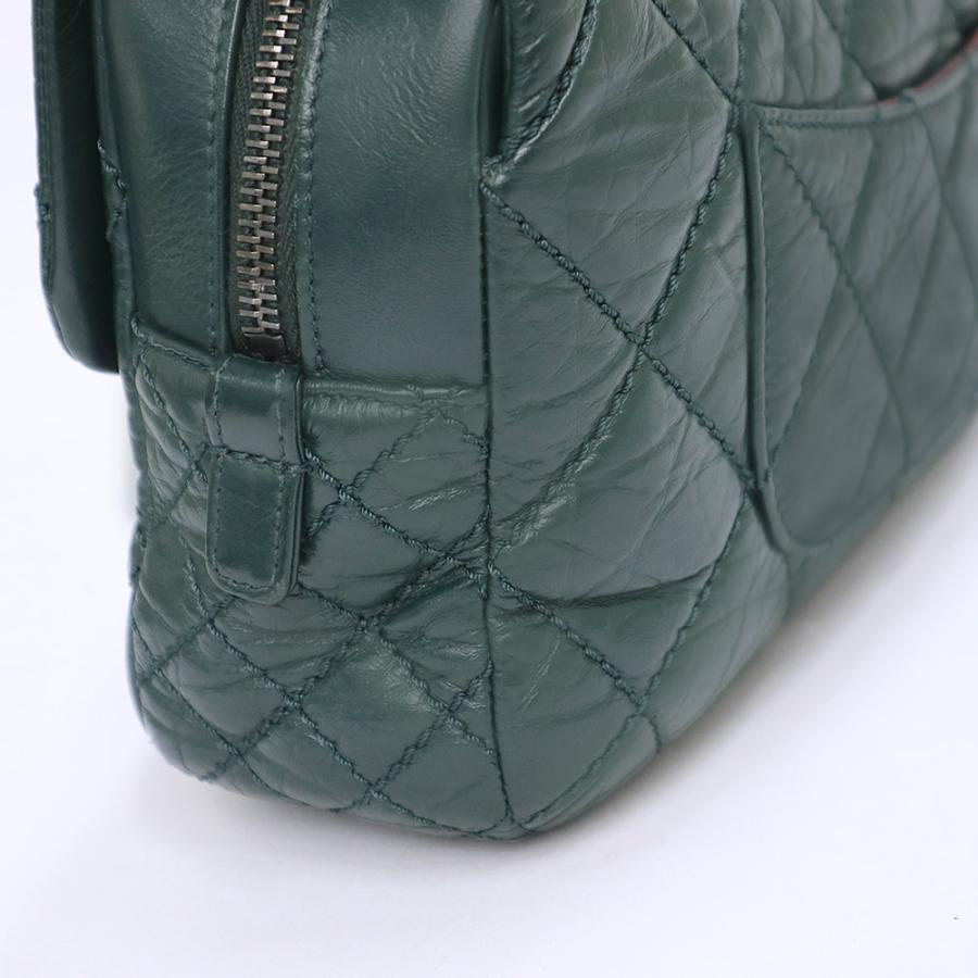 （中古）CHANEL シャネル A67373 ココマーク マトラッセ フラップ ダブルチェーン イリディッセント カーフスキン ダークグリーン 2WAY ショルダーバッグ レザー