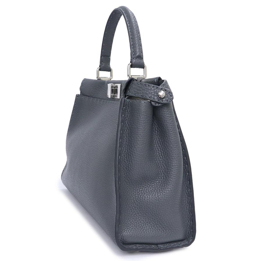 FENDI（フェンディ） （未使用 展示品）FENDI 8BN290 ピーカブー