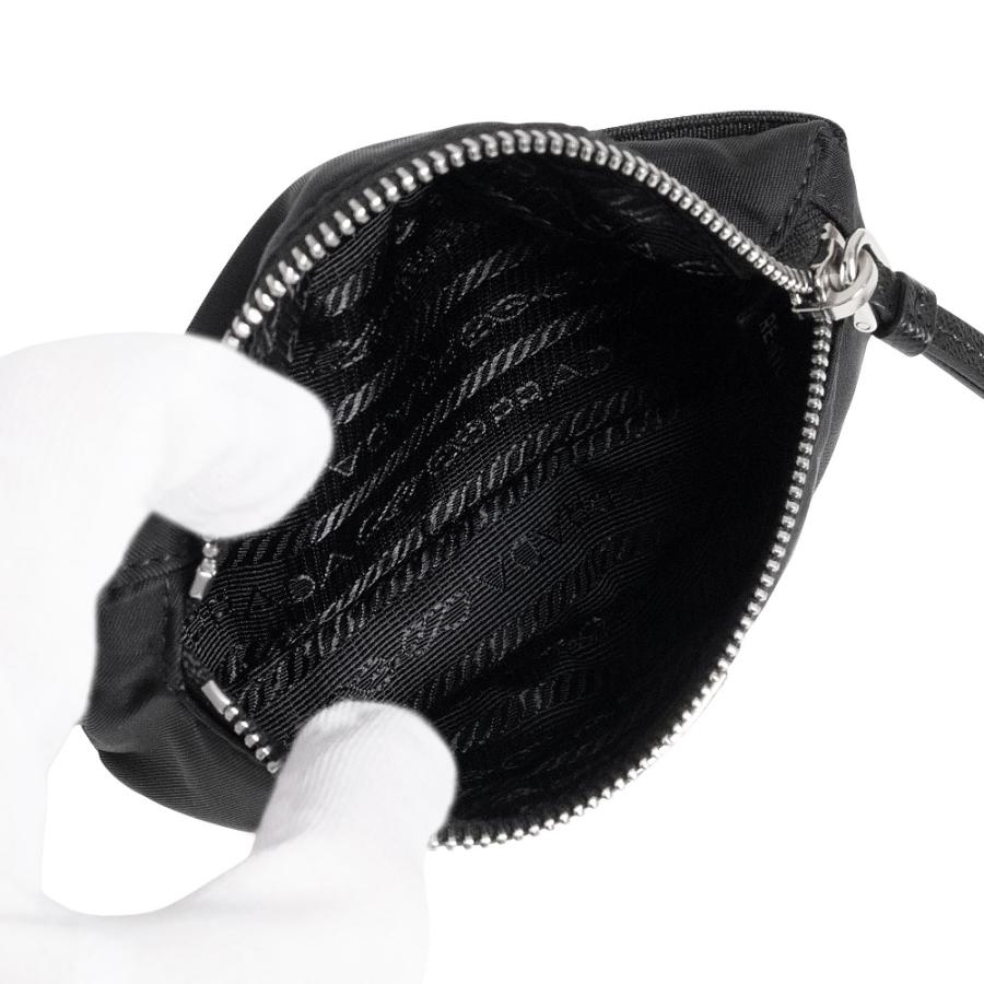 （新品・未使用品）PRADA プラダ 2TT116 トライアングル 三角ロゴ TESSUTO RE-NYLON テスート ナイロン ネロ ブラック ショルダー ポーチ シルバー金具 箱付の画像