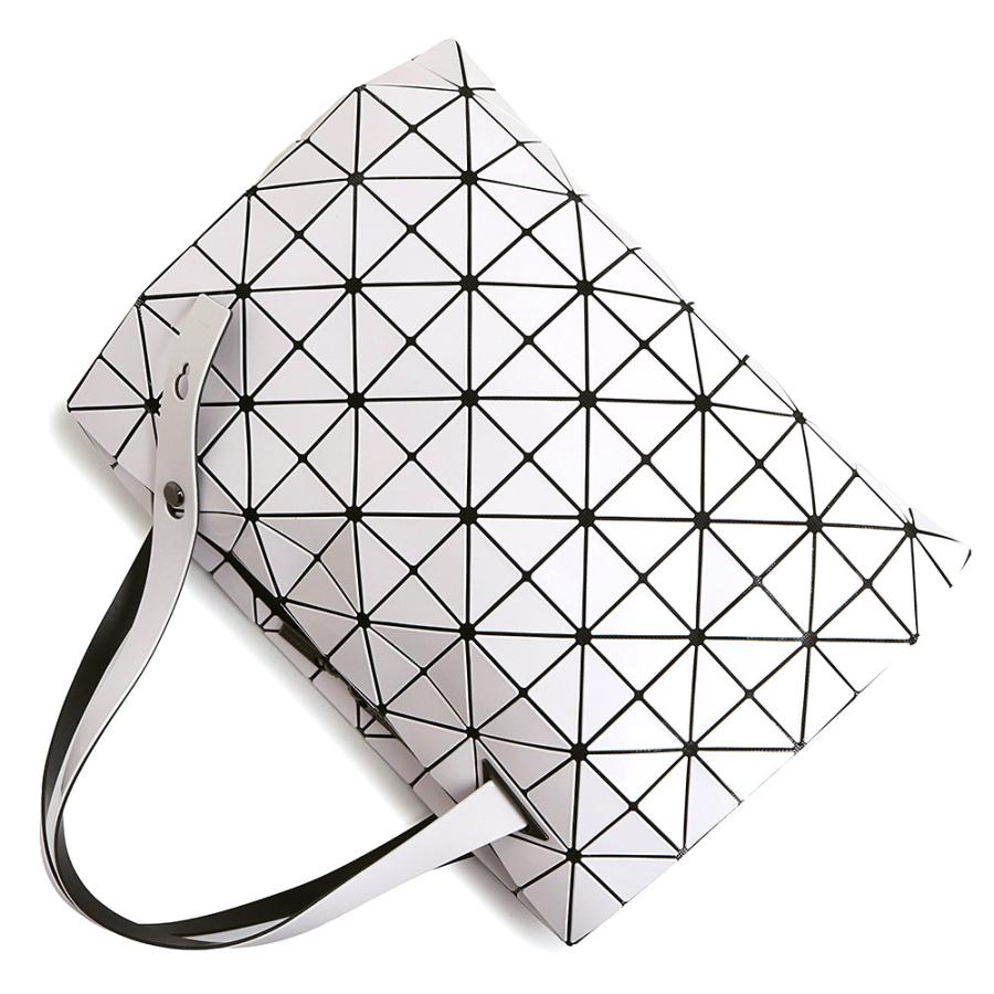 ISSEY MIYAKE（イッセイミヤケ） （未使用 展示品）ISSEY MIYAKE BB73
