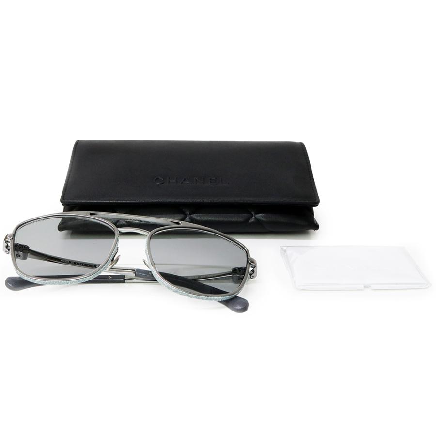 （美品）CHANEL シャネル A71695 パイロット シェイプ サングラス ココマーク メタル カーフスキン デニム グレー ブルー レザー メガネ 眼鏡 アイウェアの画像
